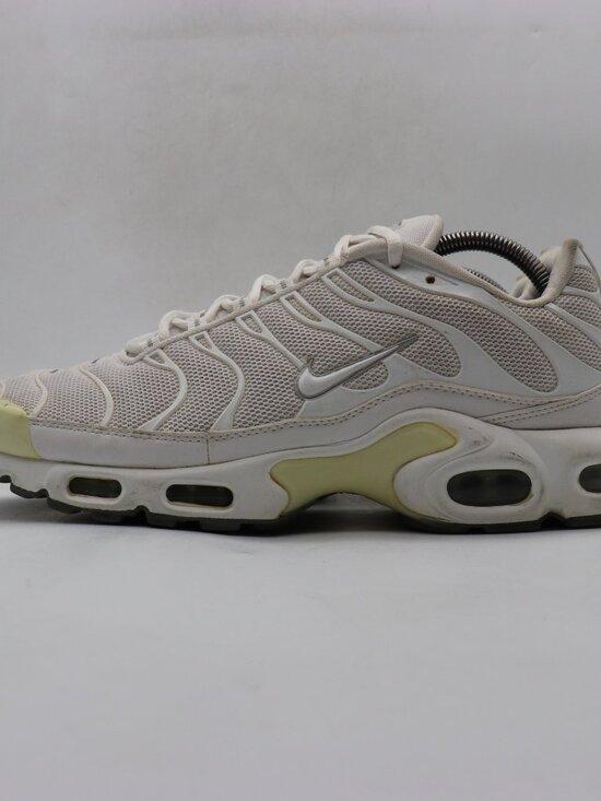 Nike Air Max Plus Tn Men\'s Size 11 Triple White Cool Grey Sneakers
